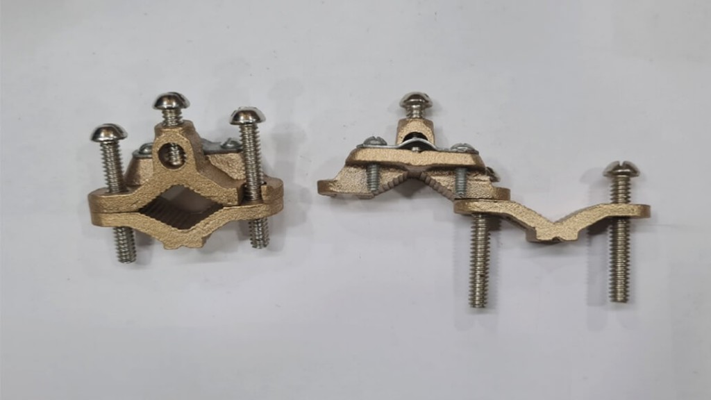Water pipe clamps