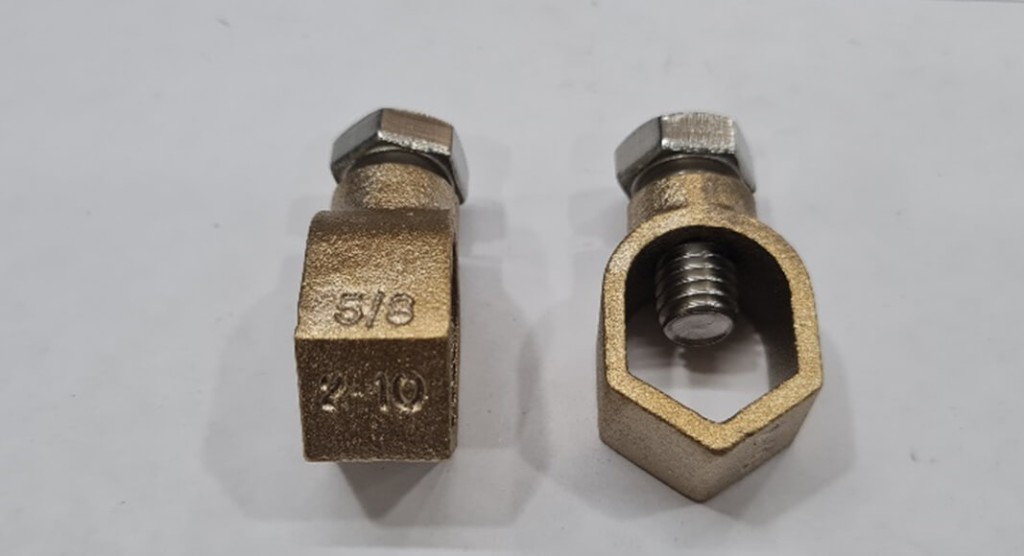 Universal ground rod clamps